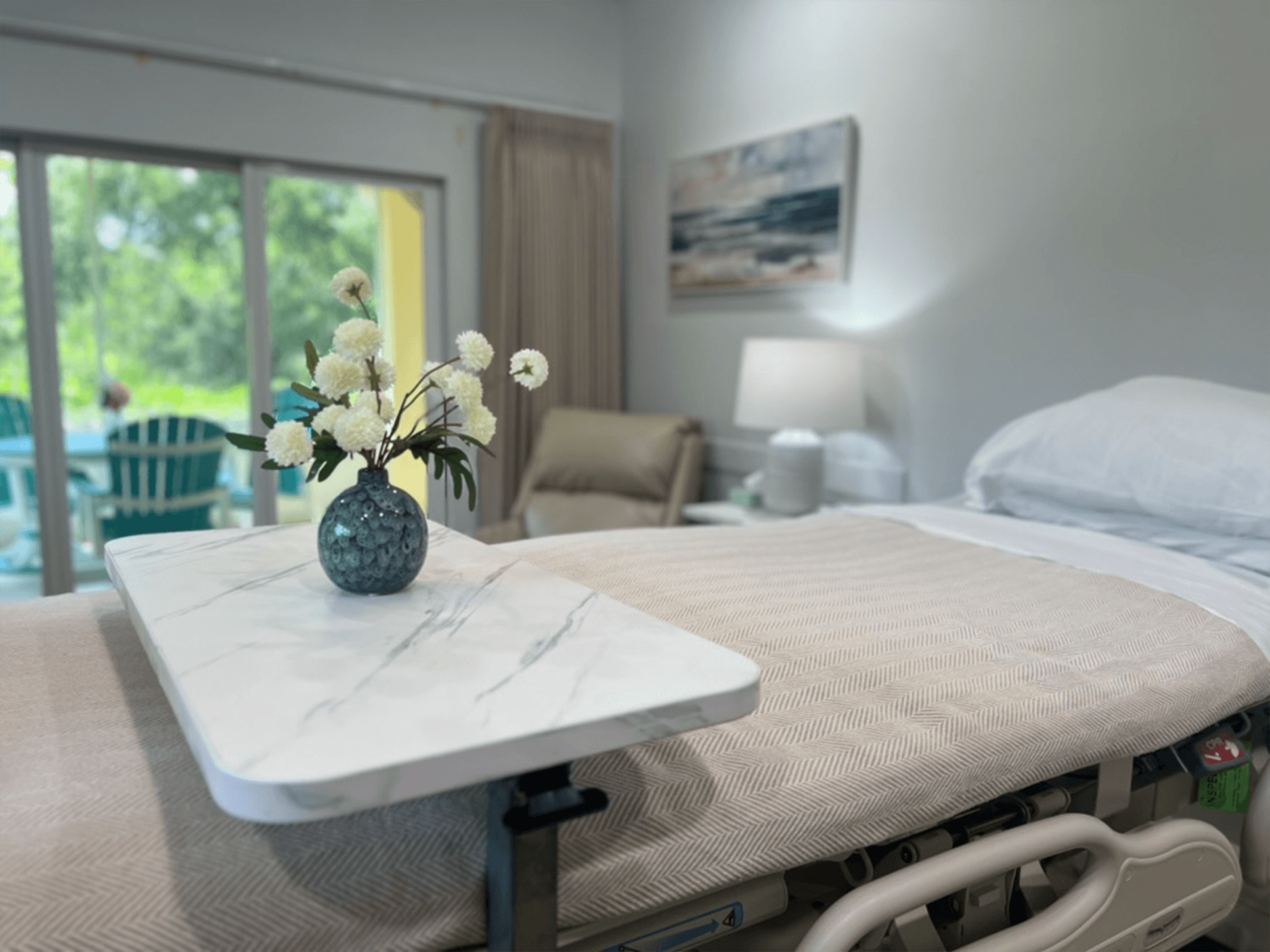 Home-like Treasure Coast Hospice inpatient room